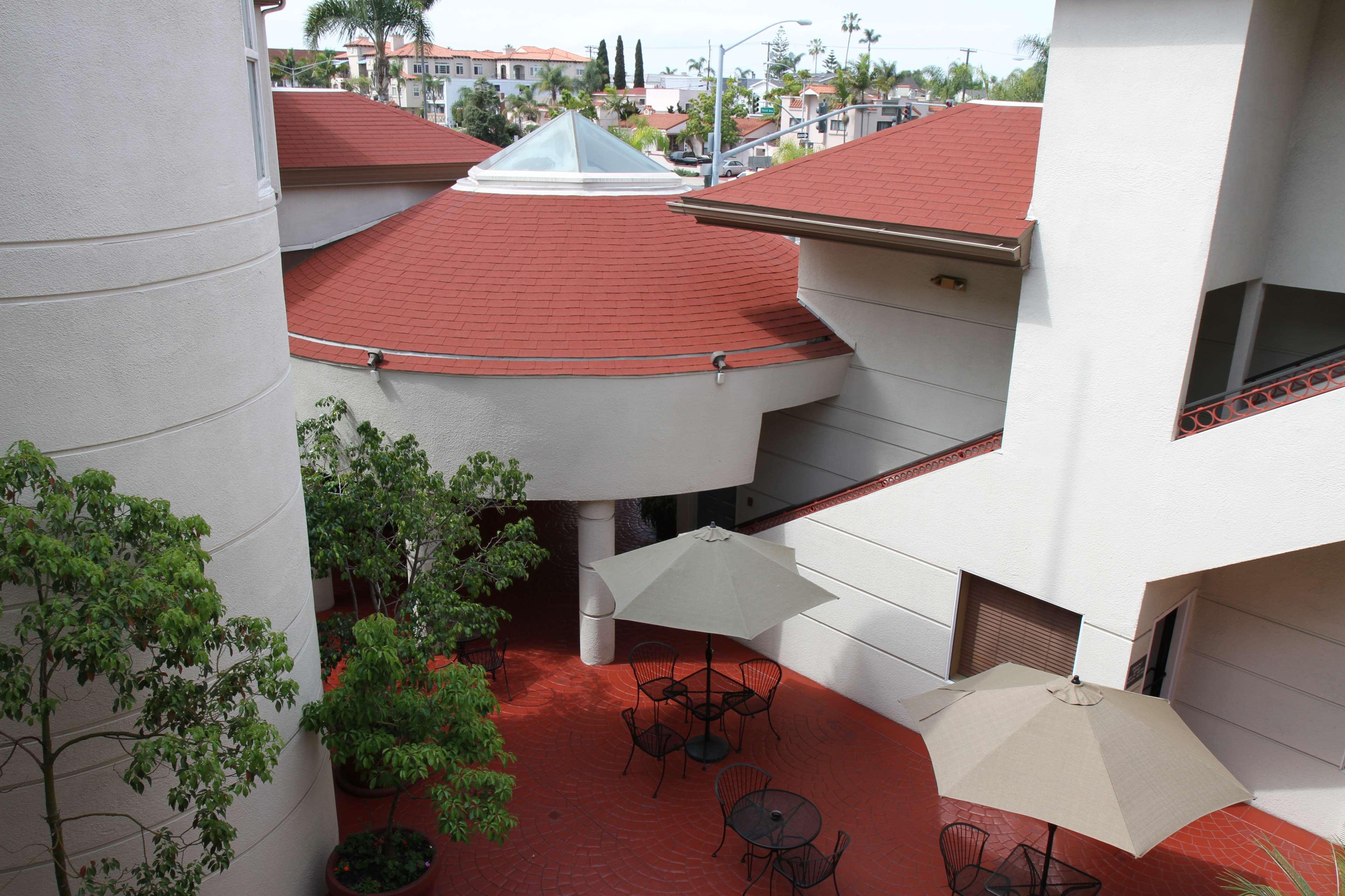 Best Western Plus Suites Hotel Coronado Island Bagian luar foto