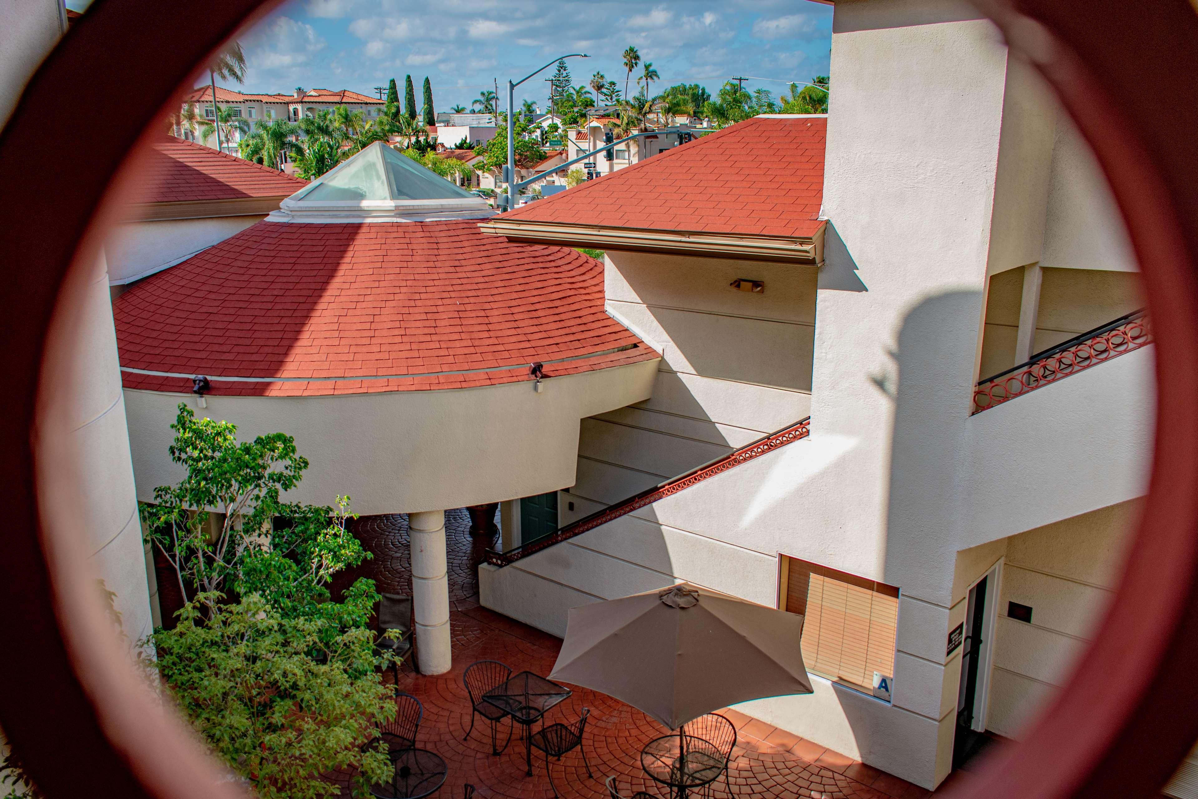 Best Western Plus Suites Hotel Coronado Island Bagian luar foto
